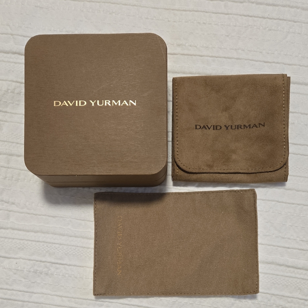 David Yurman Tan Jewelry Box and Accessories Medium